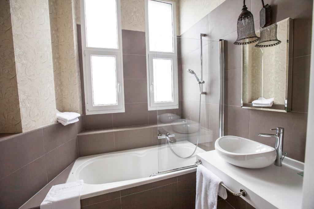 El Jardin De Vikera Guest House San Andres de Montejos Room photo