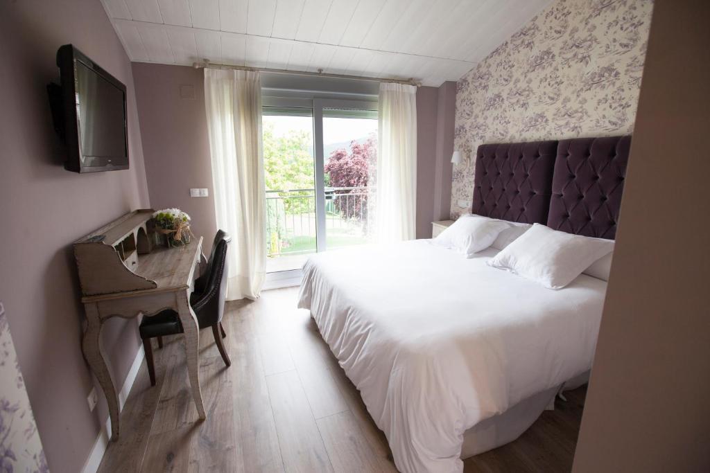 El Jardin De Vikera Guest House San Andres de Montejos Room photo